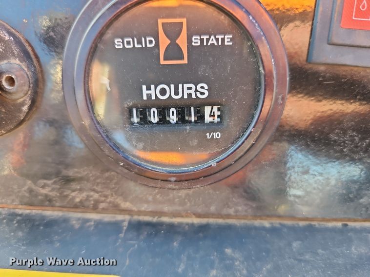 image for item EI3519 2018 Ditch Witch SK600 compact utility loader