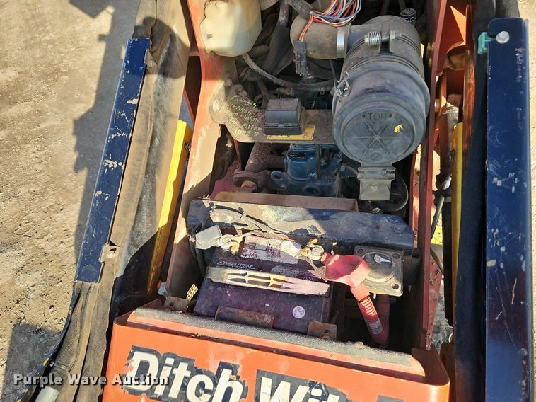 image for item EI3519 2018 Ditch Witch SK600 compact utility loader