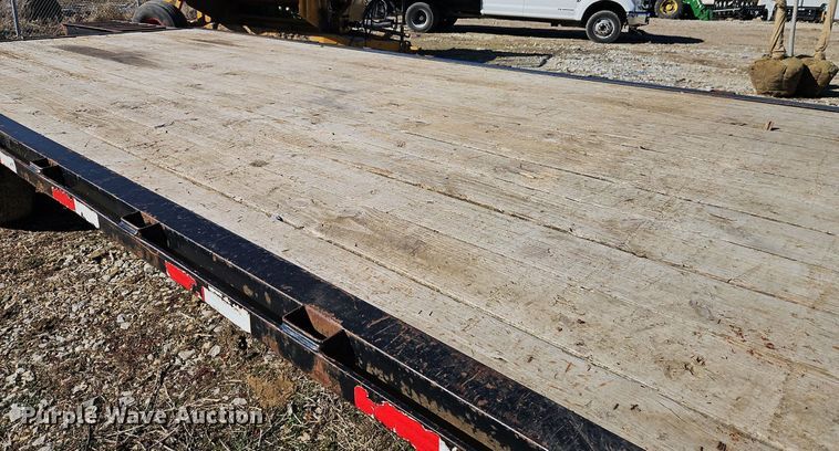 image for item EI3559 2015 Rice Trailers  equipment trailer