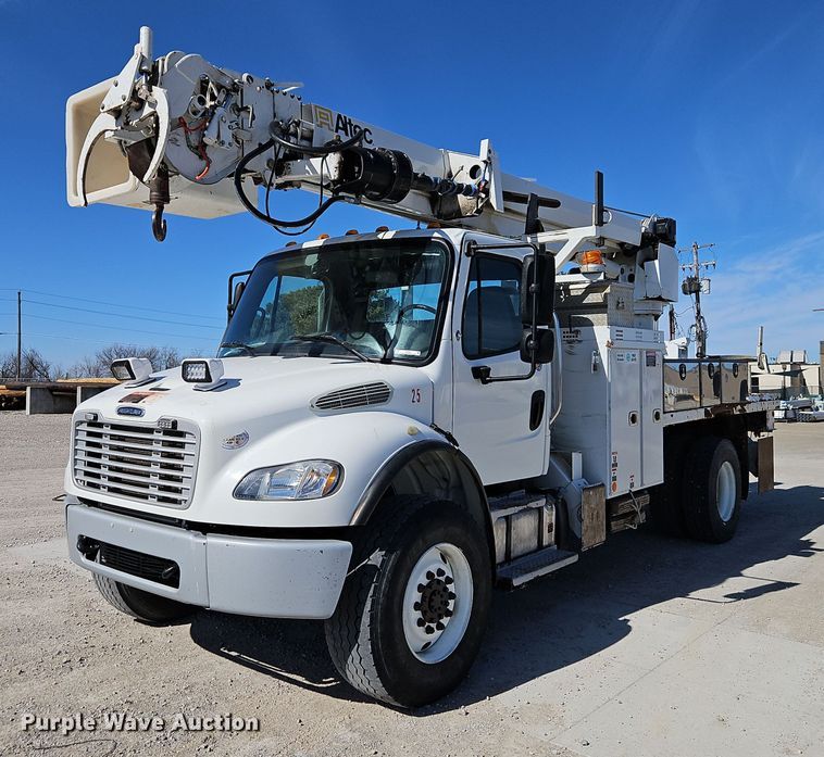 image for item EI3562 2015 Freightliner  M2 digger derrick truck