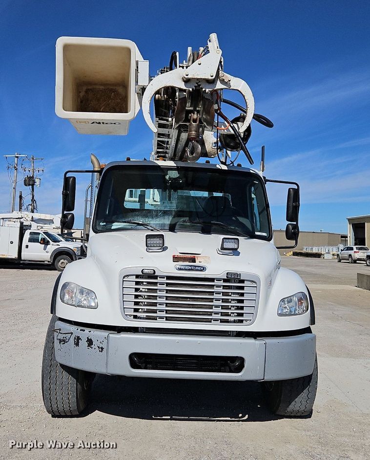 image for item EI3562 2015 Freightliner  M2 digger derrick truck