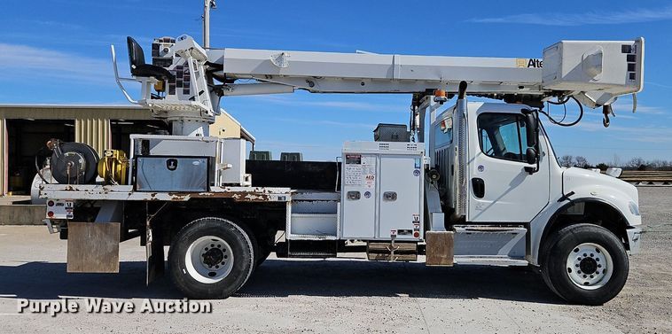 image for item EI3562 2015 Freightliner  M2 digger derrick truck