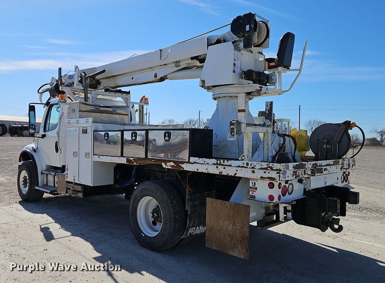 image for item EI3562 2015 Freightliner  M2 digger derrick truck