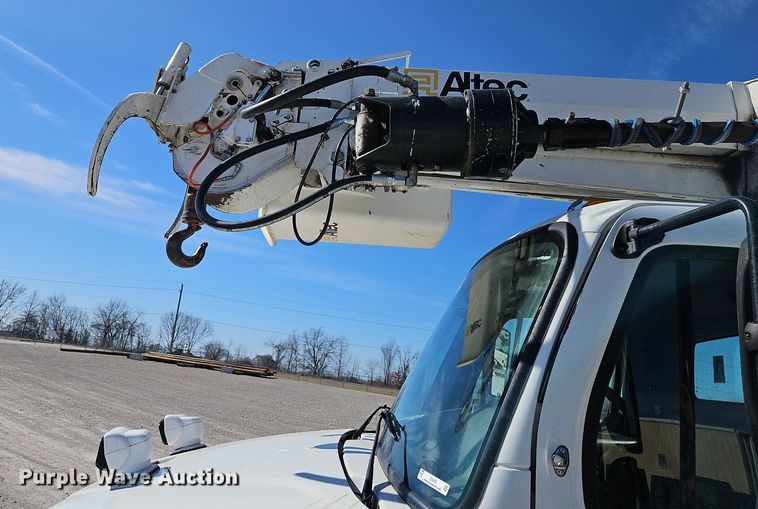 image for item EI3562 2015 Freightliner  M2 digger derrick truck