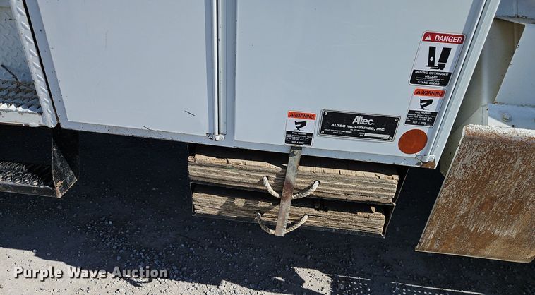 image for item EI3562 2015 Freightliner  M2 digger derrick truck