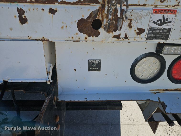 image for item EI3562 2015 Freightliner  M2 digger derrick truck