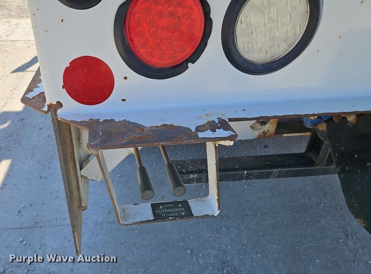 image for item EI3562 2015 Freightliner  M2 digger derrick truck