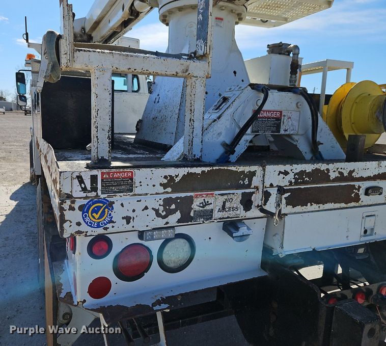 image for item EI3562 2015 Freightliner  M2 digger derrick truck