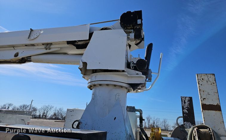 image for item EI3562 2015 Freightliner  M2 digger derrick truck