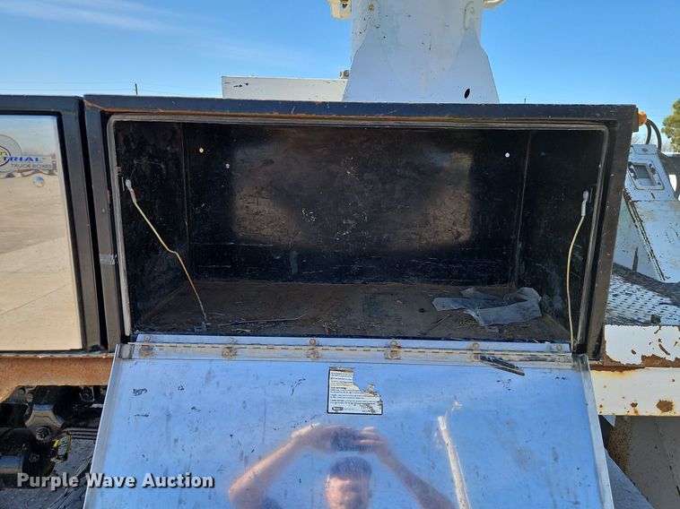 image for item EI3562 2015 Freightliner  M2 digger derrick truck