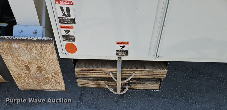 image for item EI3562 2015 Freightliner  M2 digger derrick truck