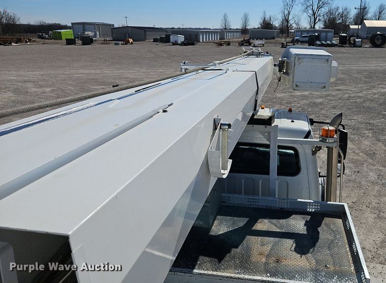 image for item EI3562 2015 Freightliner  M2 digger derrick truck