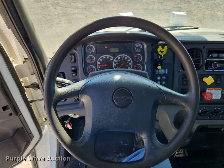 image for item EI3562 2015 Freightliner  M2 digger derrick truck