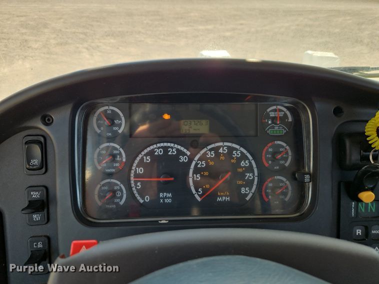 image for item EI3562 2015 Freightliner  M2 digger derrick truck