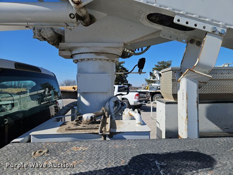 image for item EI3563 2017 Ford  F550 XL  bucket truck