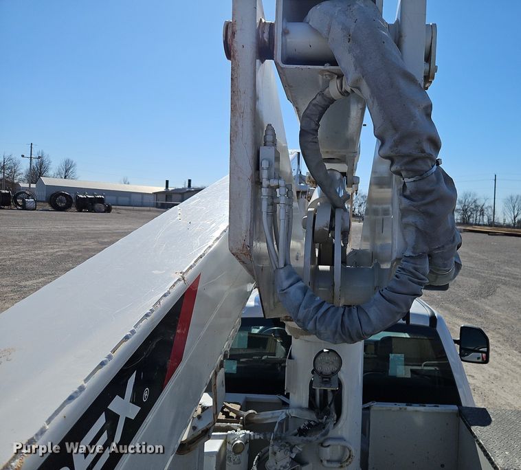 image for item EI3563 2017 Ford  F550 XL  bucket truck