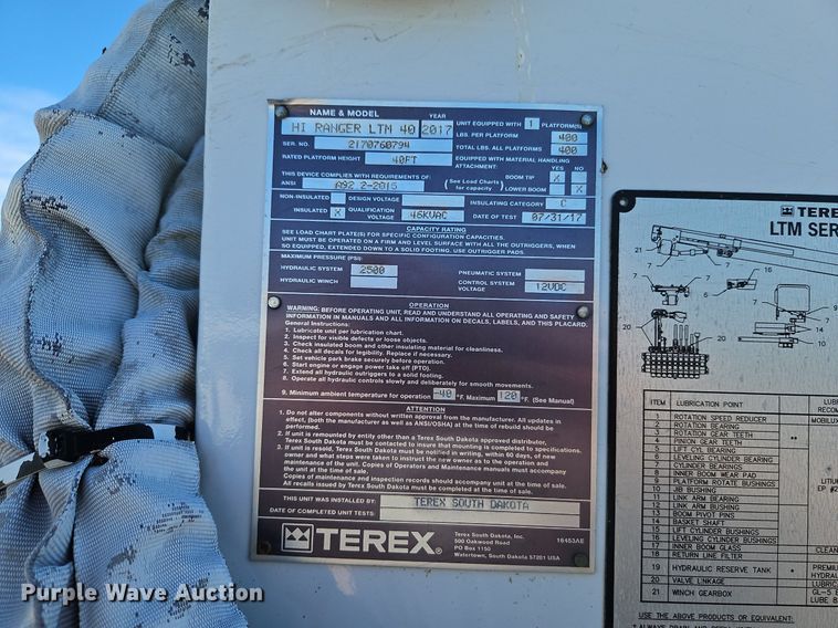 image for item EI3563 2017 Ford  F550 XL  bucket truck