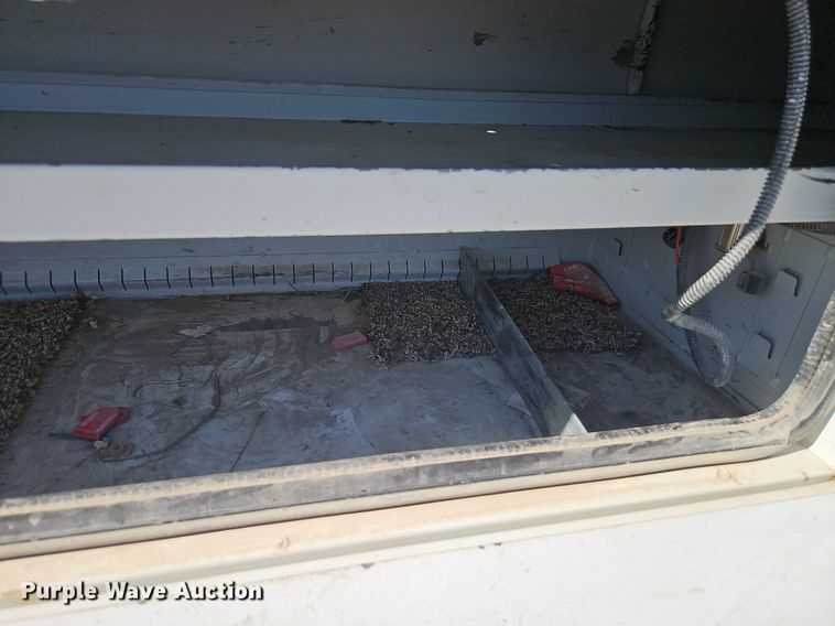 image for item EI3563 2017 Ford  F550 XL  bucket truck