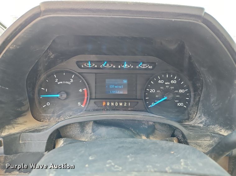 image for item EI3563 2017 Ford  F550 XL  bucket truck