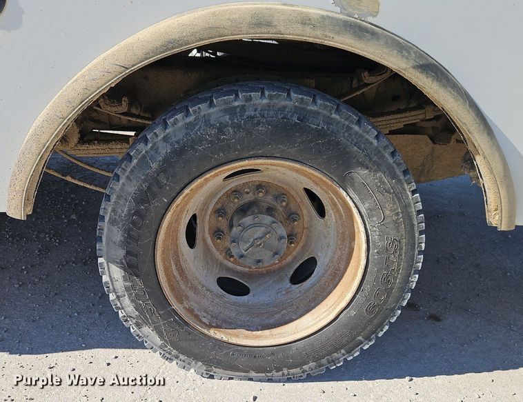 image for item EI3563 2017 Ford  F550 XL  bucket truck