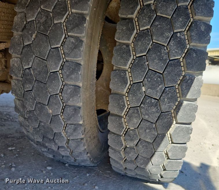 image for item EI3563 2017 Ford  F550 XL  bucket truck