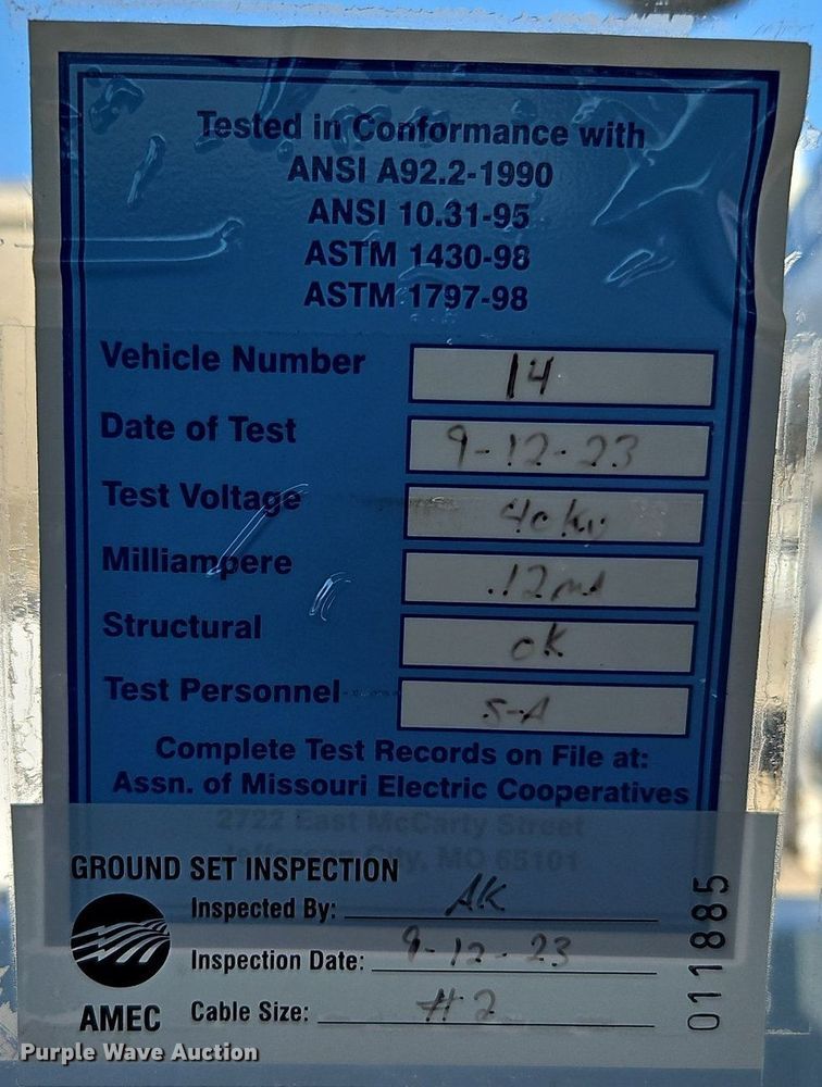 image for item EI3563 2017 Ford  F550 XL  bucket truck