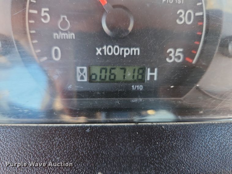 image for item EI3567 Kukje Machinery Branson 5220R MFWD tractor