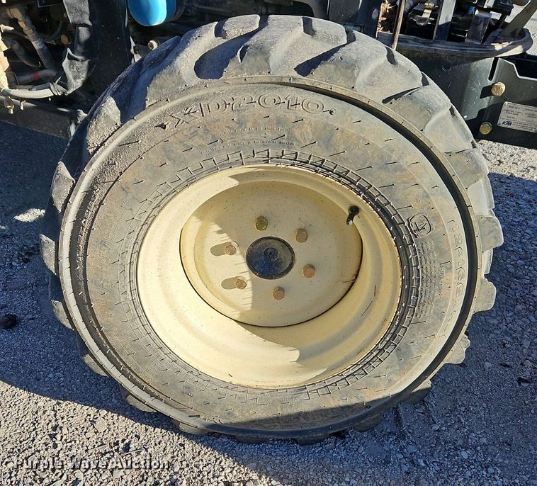 image for item EI3567 Kukje Machinery Branson 5220R MFWD tractor