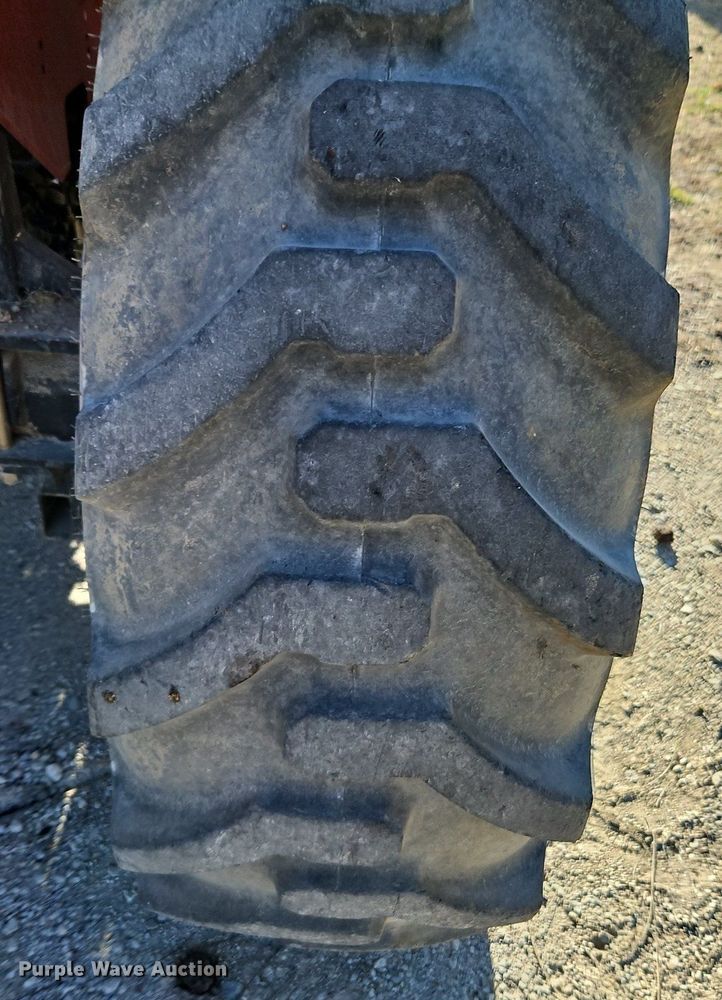 image for item EI3567 Kukje Machinery Branson 5220R MFWD tractor