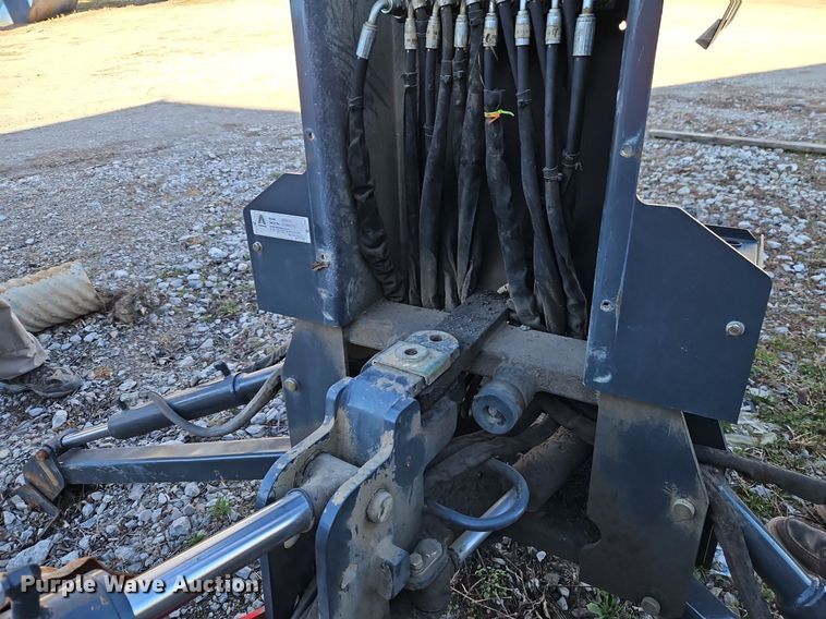 image for item EI3567 Kukje Machinery Branson 5220R MFWD tractor