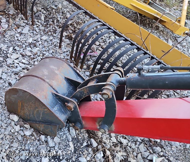 image for item EI3567 Kukje Machinery Branson 5220R MFWD tractor