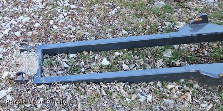 image for item EI3567 Kukje Machinery Branson 5220R MFWD tractor