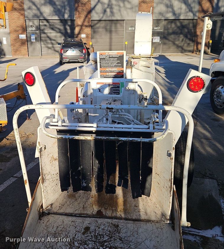 image for item EI3573 2008 Altec DC-1217 wood chipper
