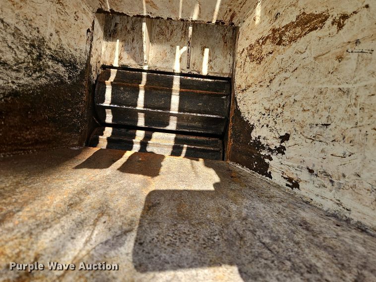 image for item EI3573 2008 Altec DC-1217 wood chipper