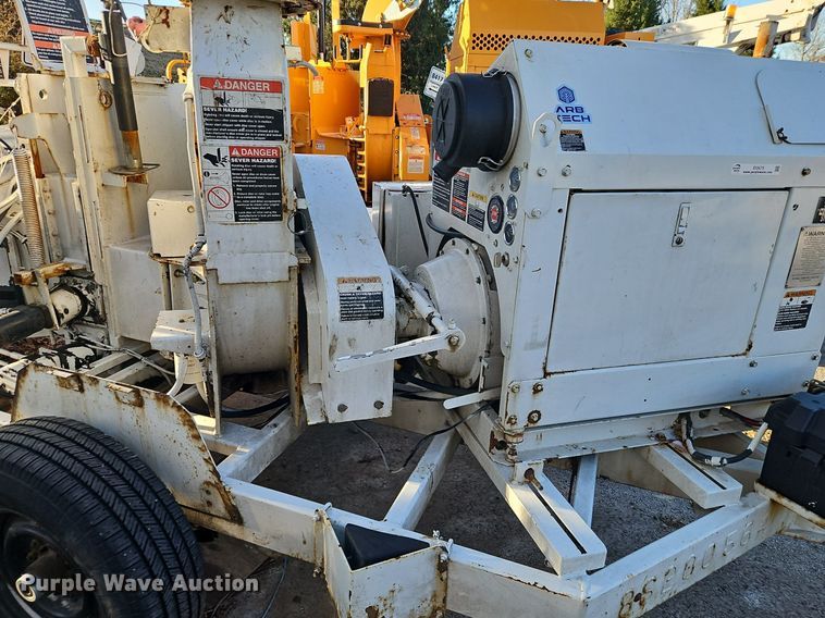 image for item EI3573 2008 Altec DC-1217 wood chipper