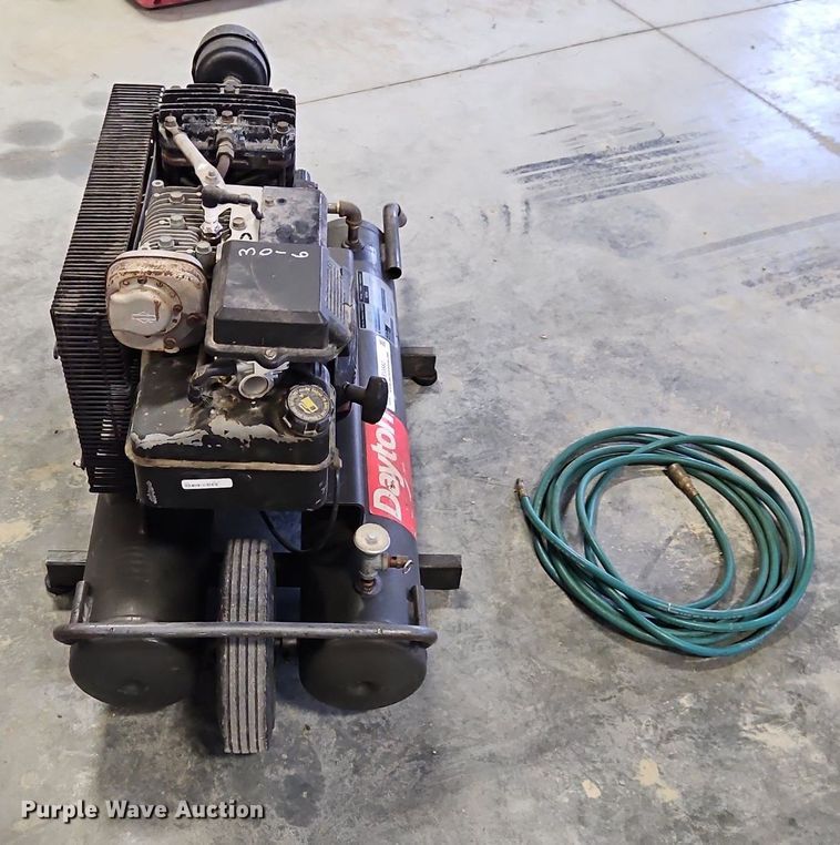 image for item EI3582 Dayton 4B224 air compressor