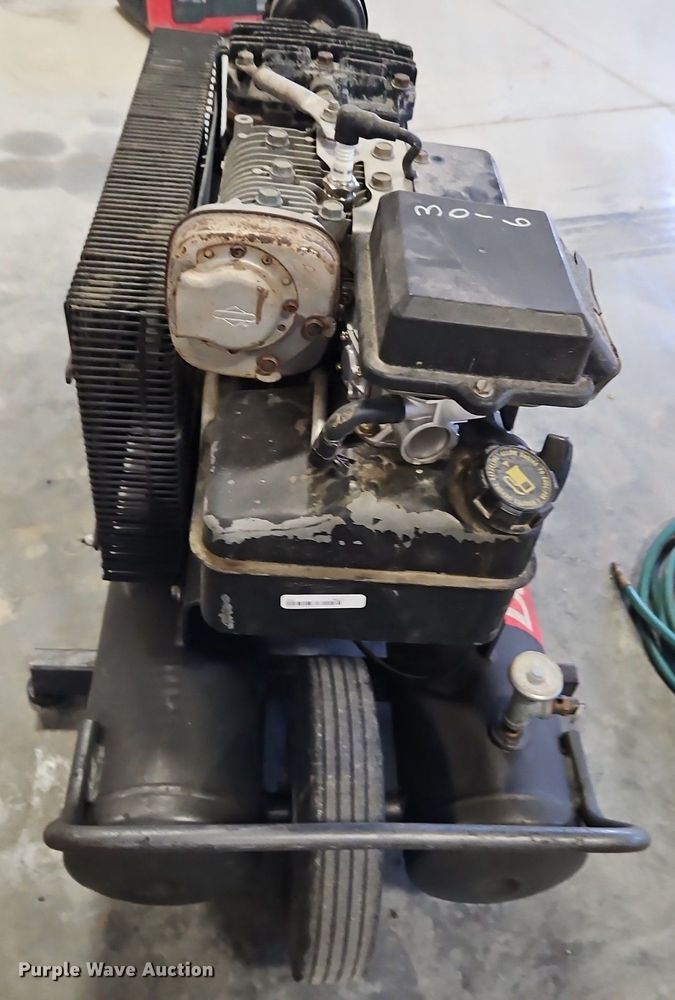 image for item EI3582 Dayton 4B224 air compressor
