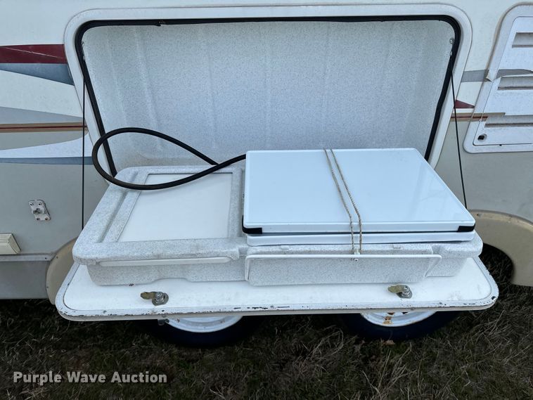 image for item EJ0232 2003 Lite Way Outback camper