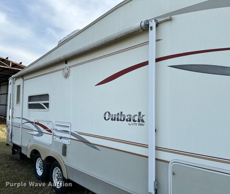 image for item EJ0232 2003 Lite Way Outback camper