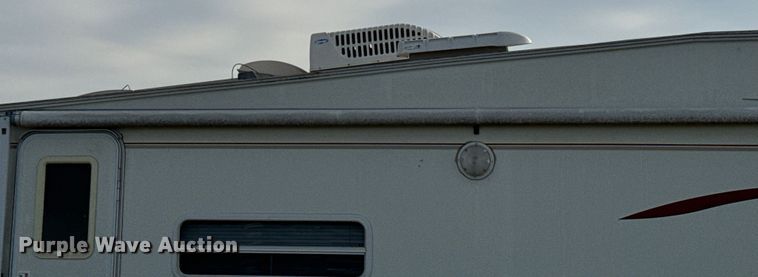 image for item EJ0232 2003 Lite Way Outback camper