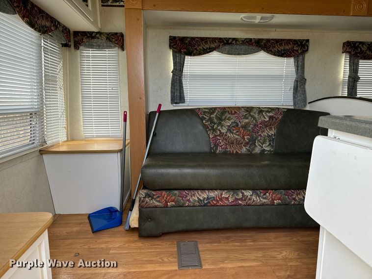 image for item EJ0232 2003 Lite Way Outback camper