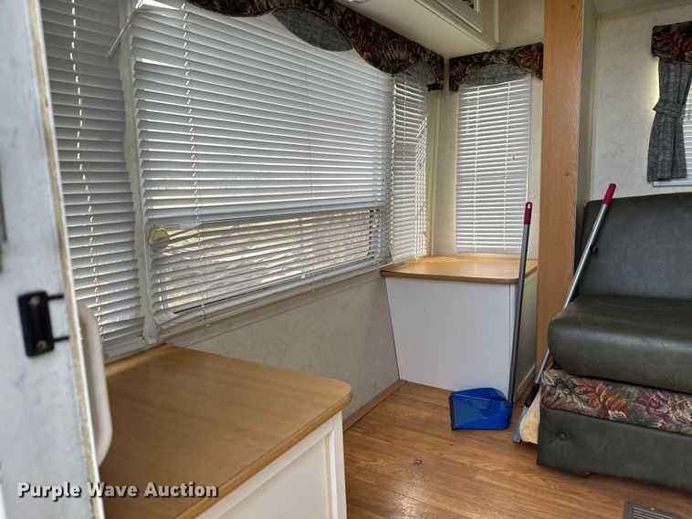 image for item EJ0232 2003 Lite Way Outback camper