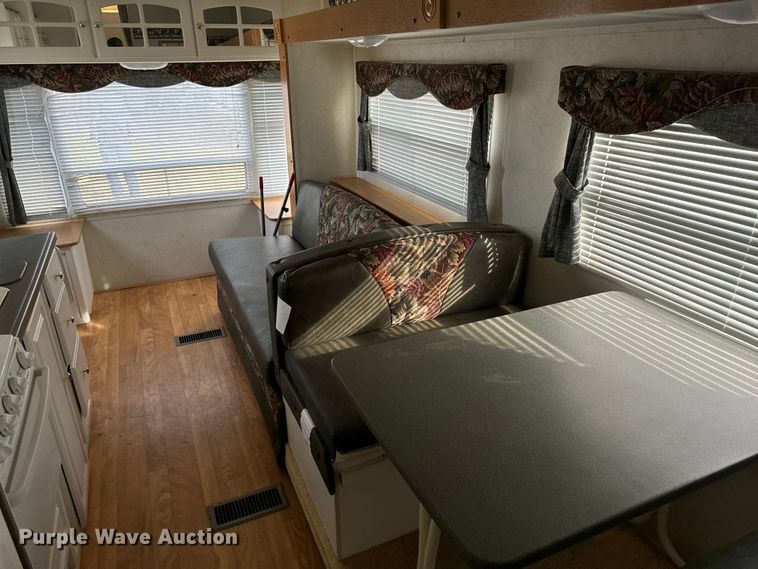 image for item EJ0232 2003 Lite Way Outback camper