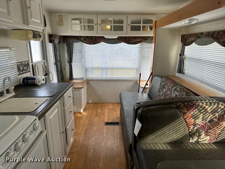 image for item EJ0232 2003 Lite Way Outback camper