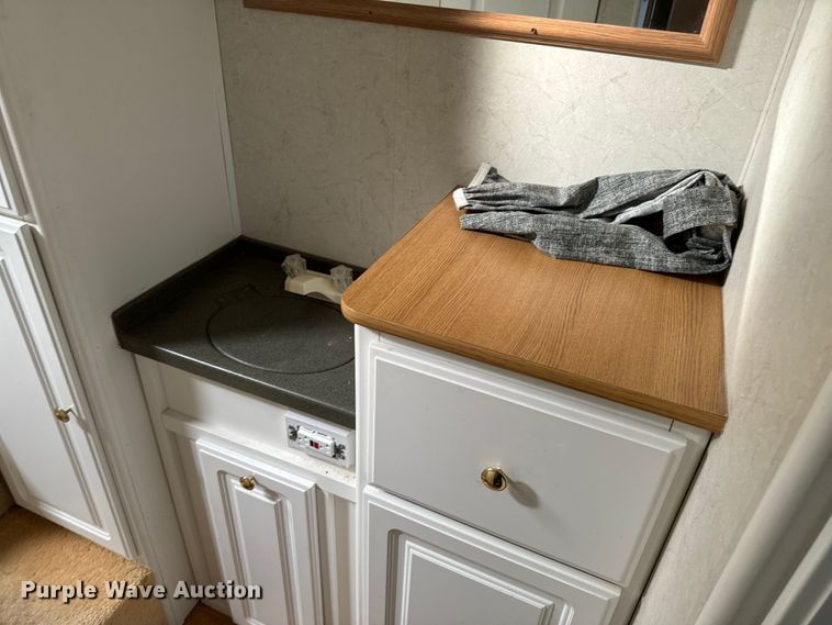 image for item EJ0232 2003 Lite Way Outback camper