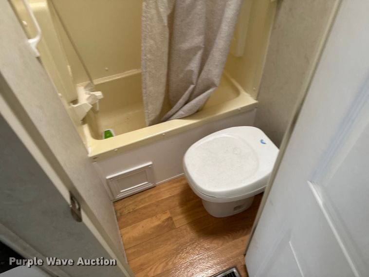 image for item EJ0232 2003 Lite Way Outback camper