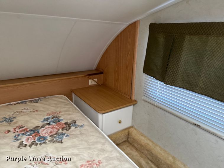 image for item EJ0232 2003 Lite Way Outback camper