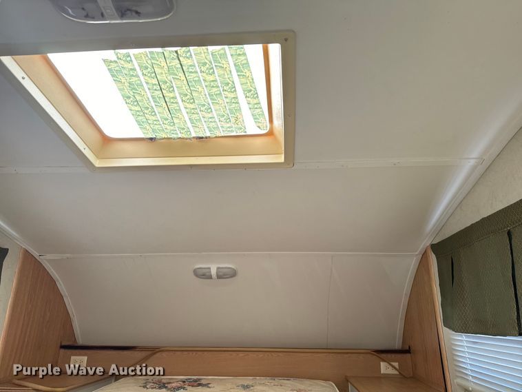 image for item EJ0232 2003 Lite Way Outback camper