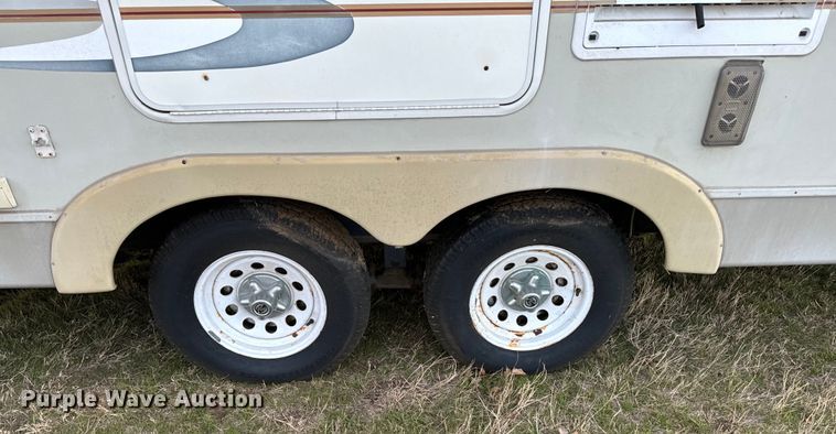 image for item EJ0232 2003 Lite Way Outback camper