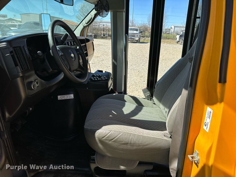 image for item EJ0274 2012 Chevrolet  Express 4500 school bus